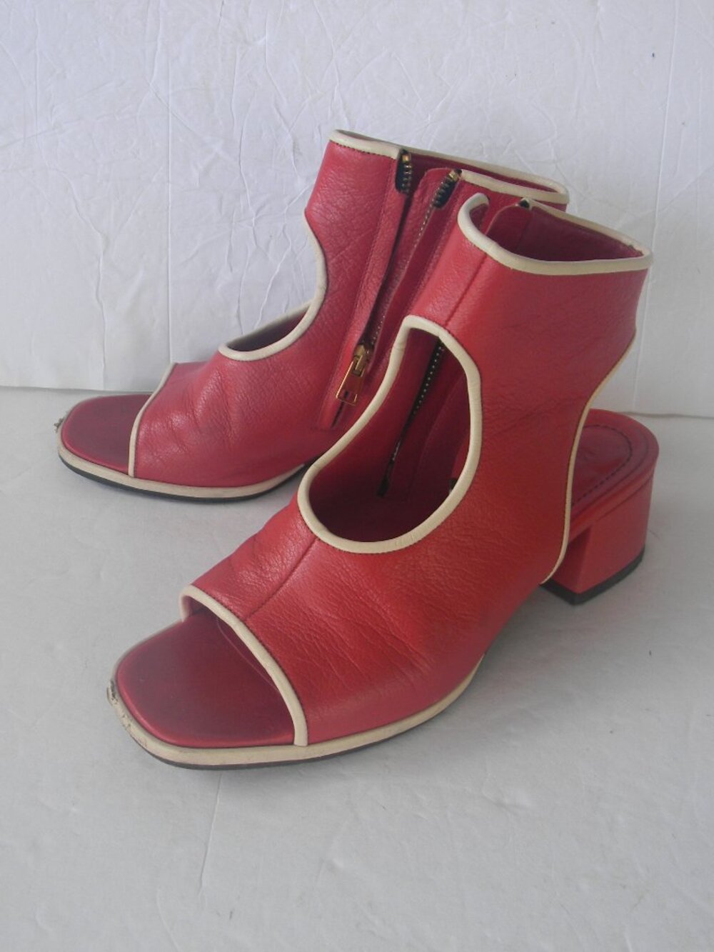 Marni Red White Leather MOD RETRO ITALY PEEP TOE LOW HEEL ARTISAN HEELS SZ 6 36